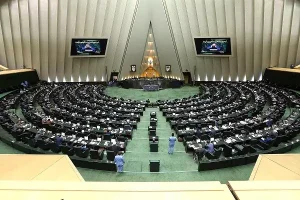 گلایه بازنشستگان از تاخیر در پرداخت حقوق و مزایای پایان خدمت/ اخبار خوبی برای این افراد از مجلس مخابره شد